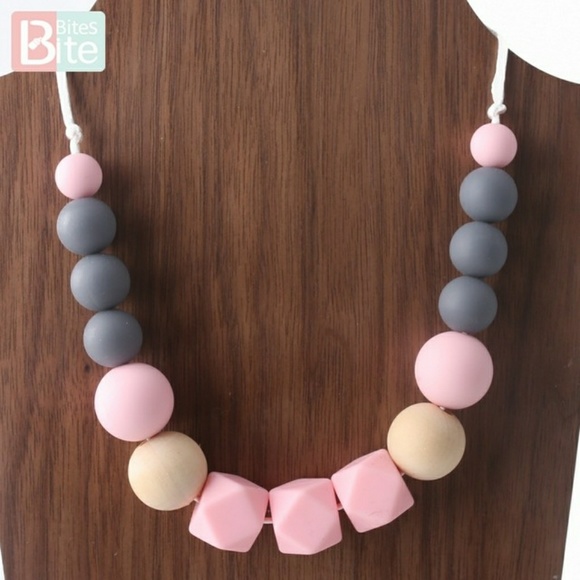 Teething Necklace - Picture 2 of 4